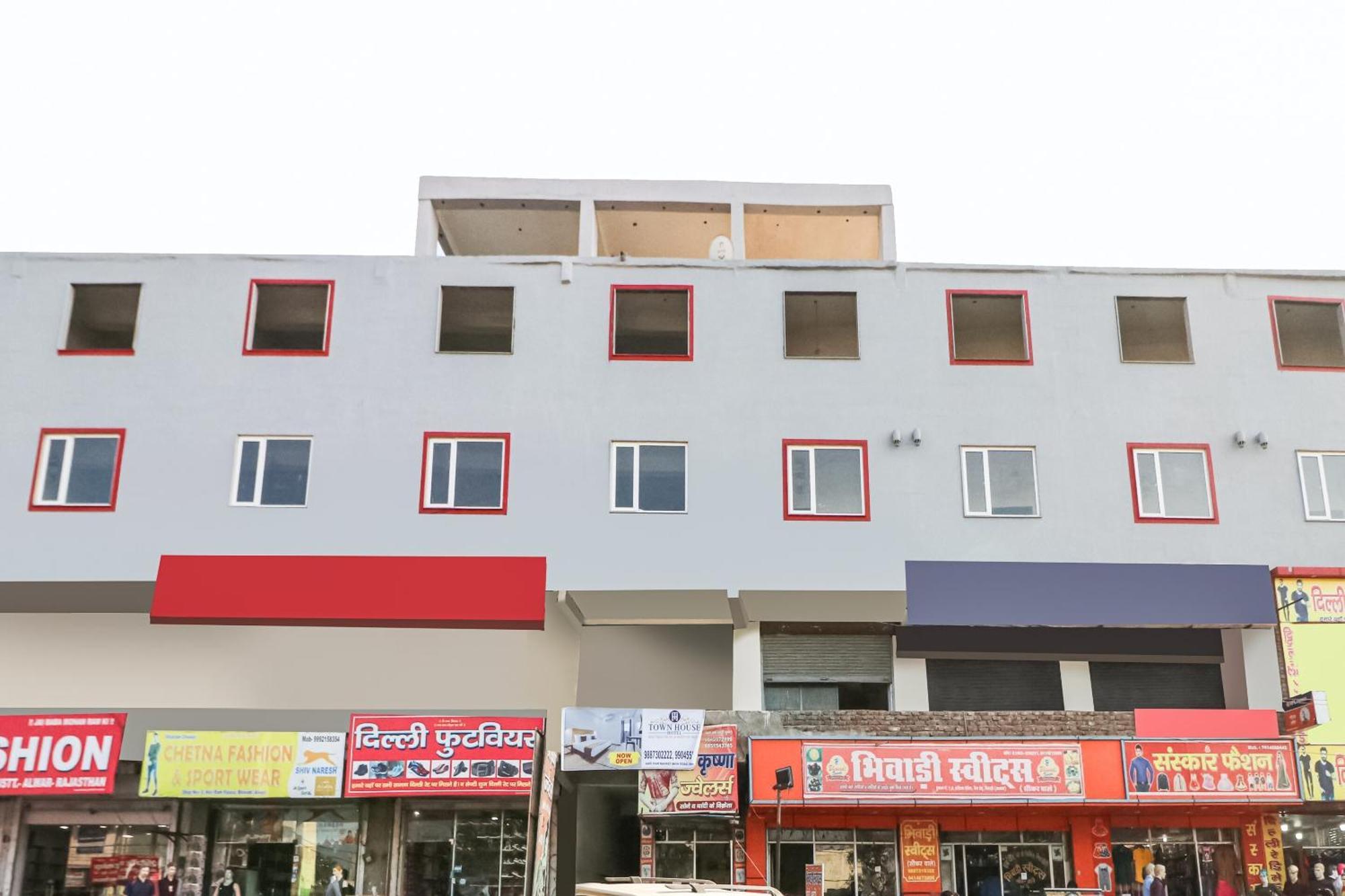 Townhall Bhiwadi Екстериор снимка